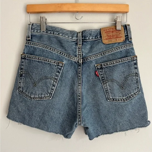Levi’s 505 cut off jean shorts size 30 - Picture 5 of 12